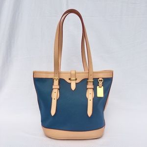 DOONEY & BOURKE CABRIOLET BUCKET  BAG